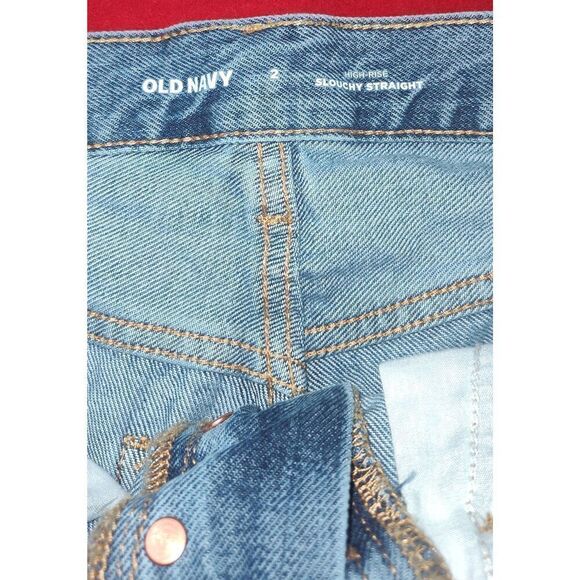 NWT Old Navy Womens High Rise Denim Slouchy Straight Distressed 3'' inseam Short - Picture 6 of 8